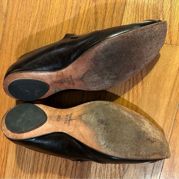 Cydwoq Vintage brown buckle flats - Picture 4 of 5